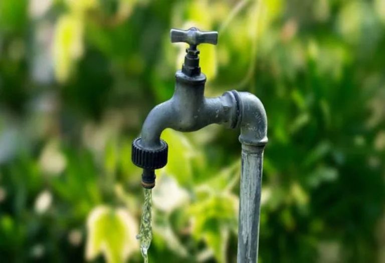 How to Change Garden Hose Faucet Without Leaks
