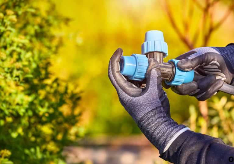 How to Remove Stuck Garden Hose Connector Without Tools