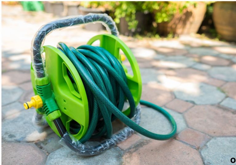 How to Extend a Garden Hose Without Leaks or Hassle