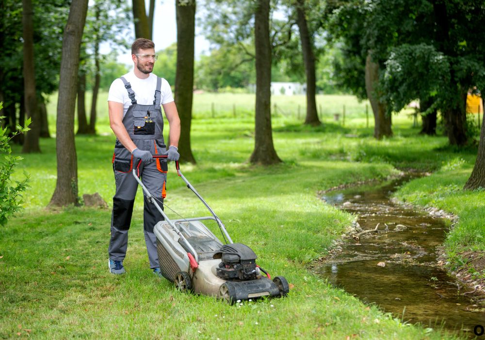What Is Mower Cutting Height and How to Adjust It Correctly