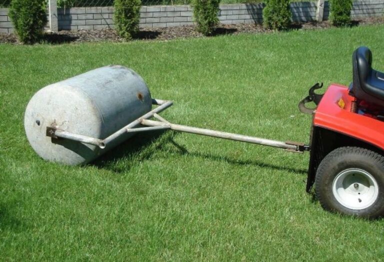 How to Fill a Lawn Roller Without a Hose Easily
