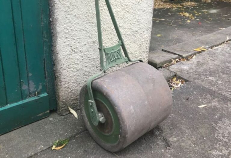 How to Clean a Lawn Roller: A Step-by-Step Guide