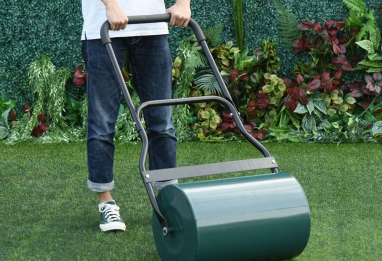 How to Push a Lawn Roller: A Simple Guide for Your Lawn