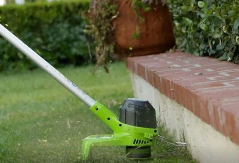 How to Restring a String Trimmer Step by Step